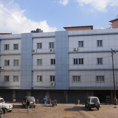 שילונג Hotel Barbareek מראה חיצוני תמונה