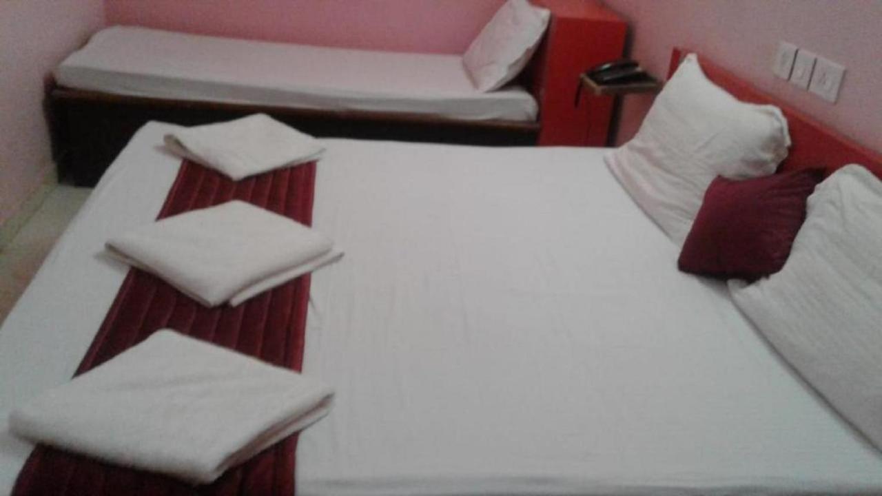 שילונג Hotel Barbareek מראה חיצוני תמונה