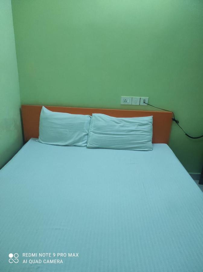 שילונג Hotel Barbareek מראה חיצוני תמונה