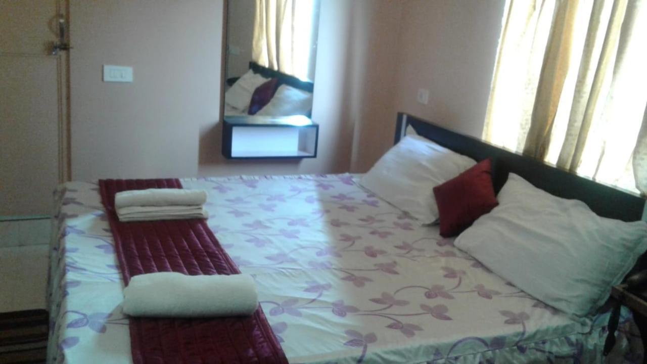 שילונג Hotel Barbareek מראה חיצוני תמונה