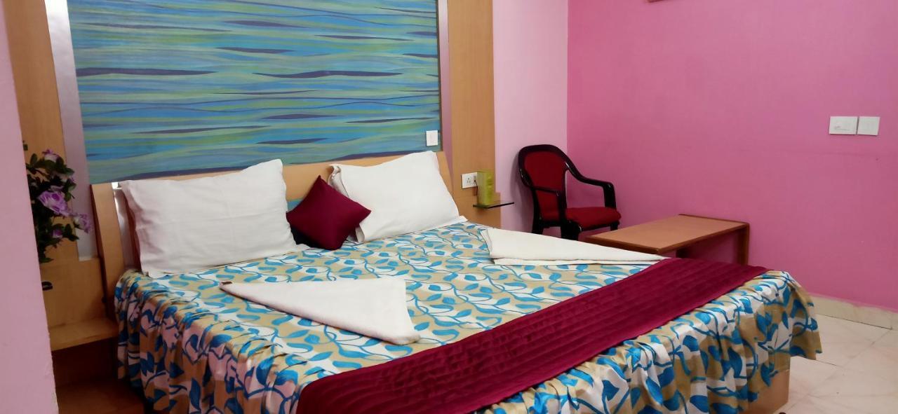 שילונג Hotel Barbareek מראה חיצוני תמונה