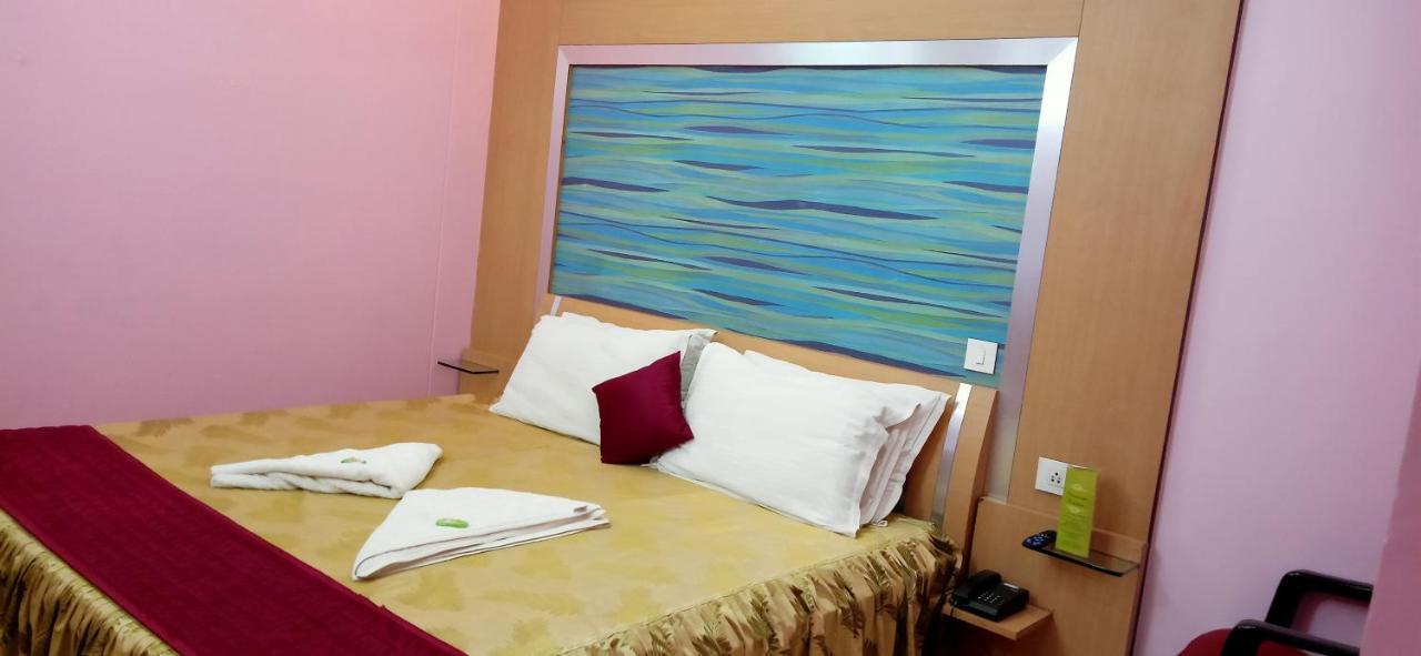 שילונג Hotel Barbareek מראה חיצוני תמונה