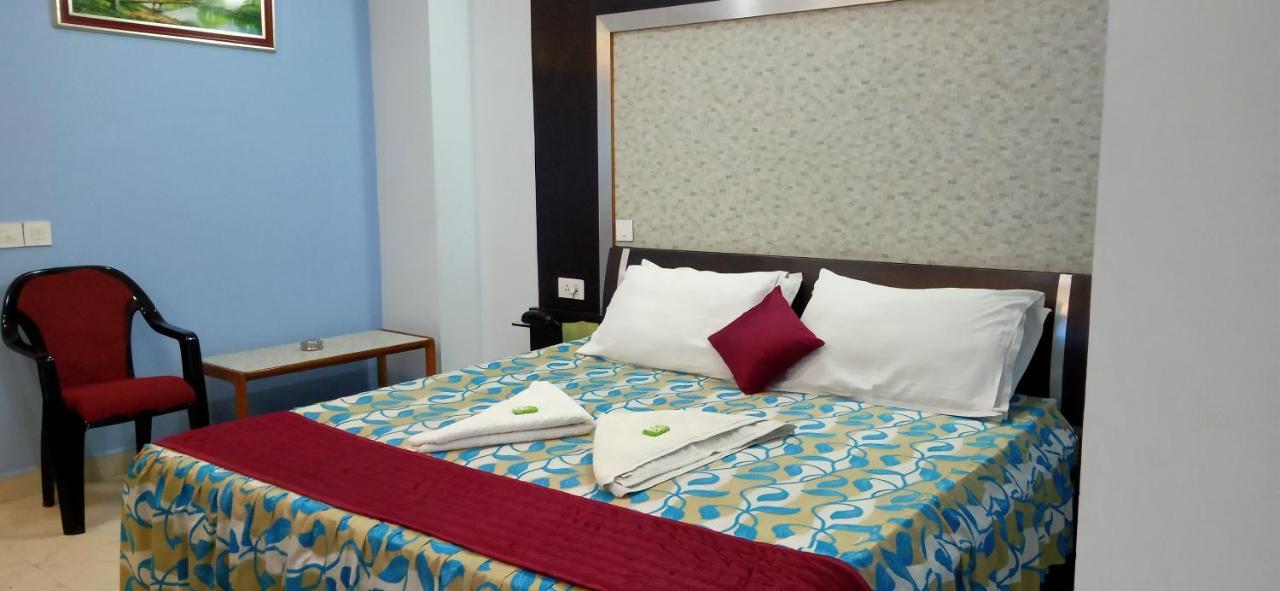 שילונג Hotel Barbareek מראה חיצוני תמונה