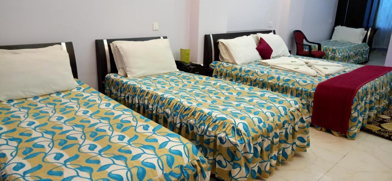 שילונג Hotel Barbareek מראה חיצוני תמונה