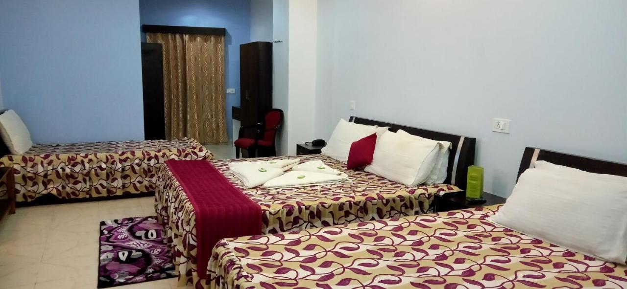 שילונג Hotel Barbareek מראה חיצוני תמונה
