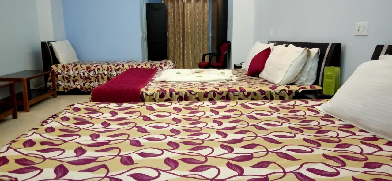 שילונג Hotel Barbareek מראה חיצוני תמונה
