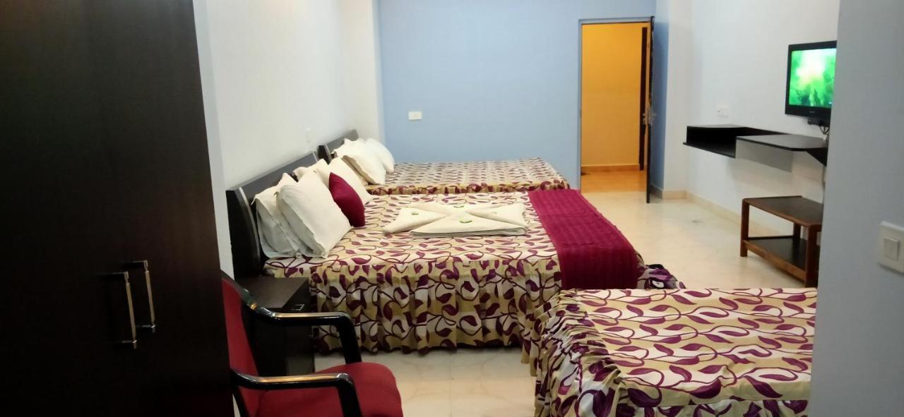 שילונג Hotel Barbareek מראה חיצוני תמונה