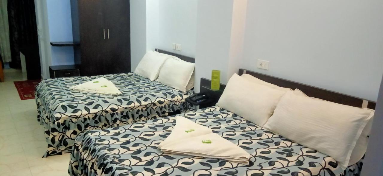שילונג Hotel Barbareek מראה חיצוני תמונה