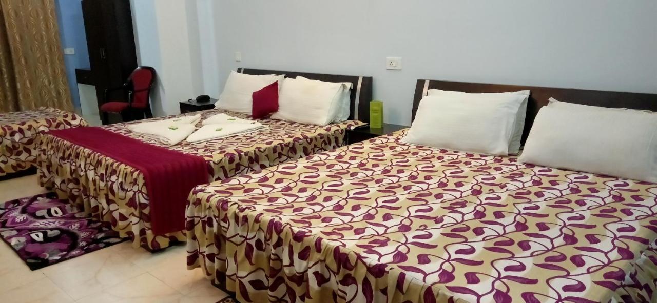 שילונג Hotel Barbareek מראה חיצוני תמונה