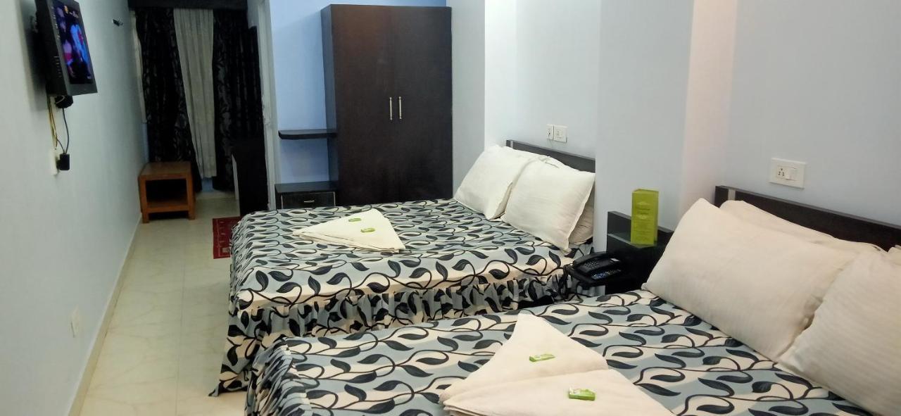 שילונג Hotel Barbareek מראה חיצוני תמונה